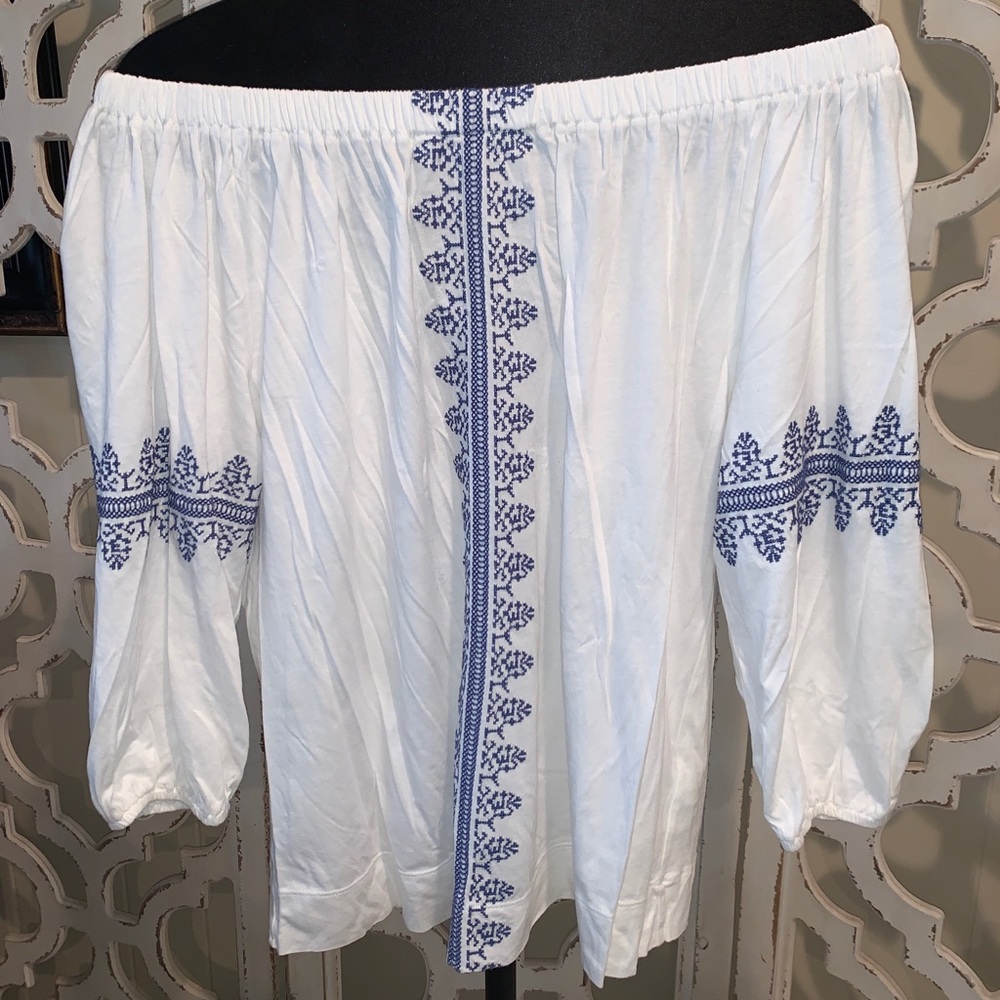 Chaps Brand, Off the Shoulder size M
